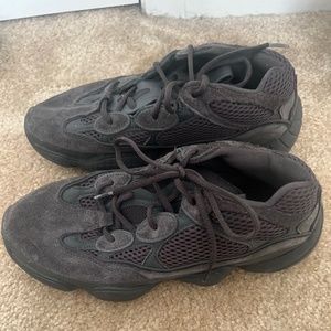 Yeezy 500  utility black
